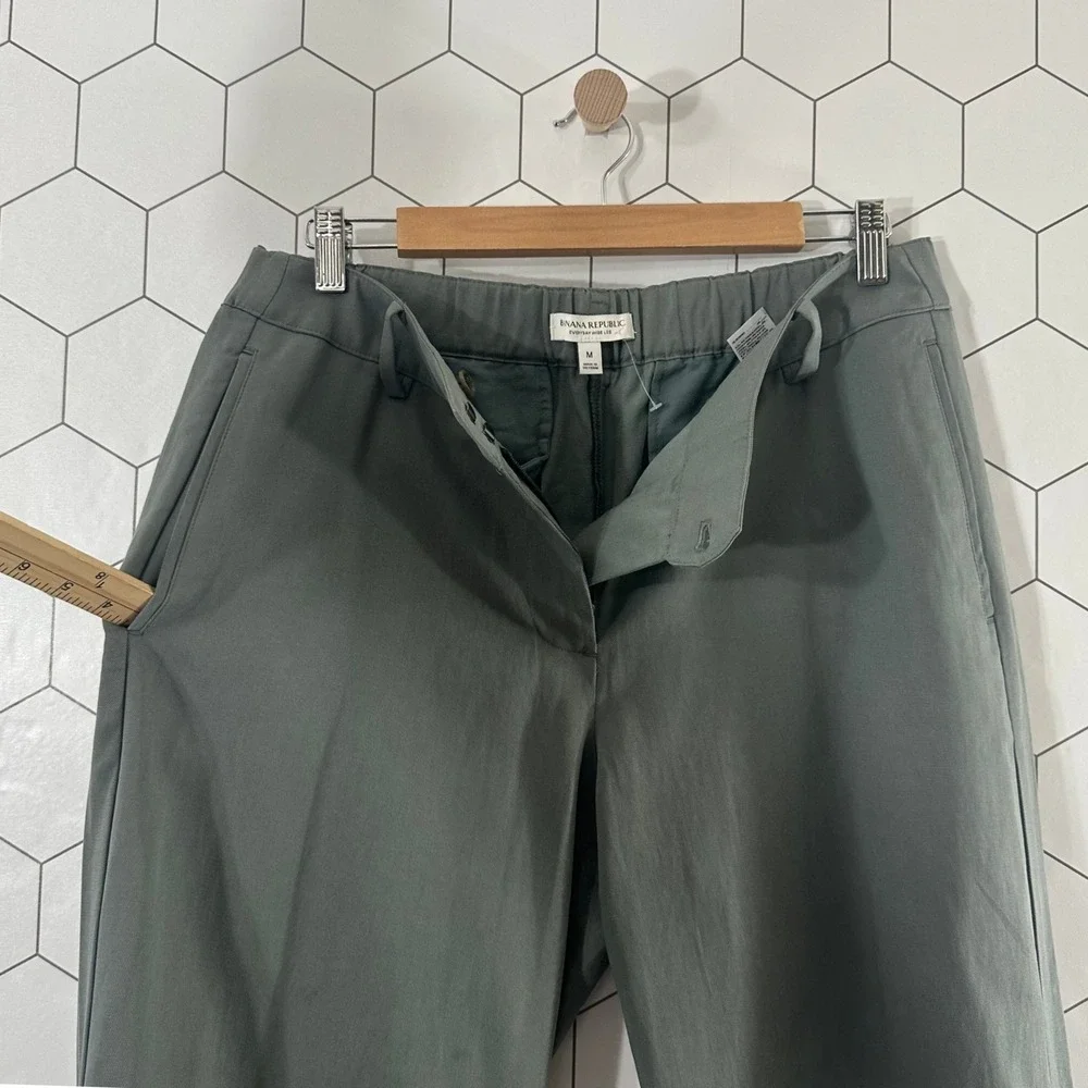 Banana Republic Everyday Wide Leg Pants Sage Green Tencel Cotton Mens Size M